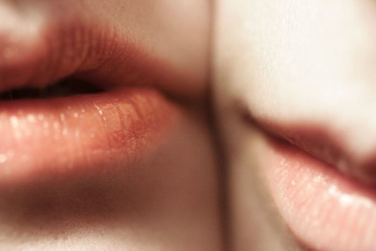 some lips